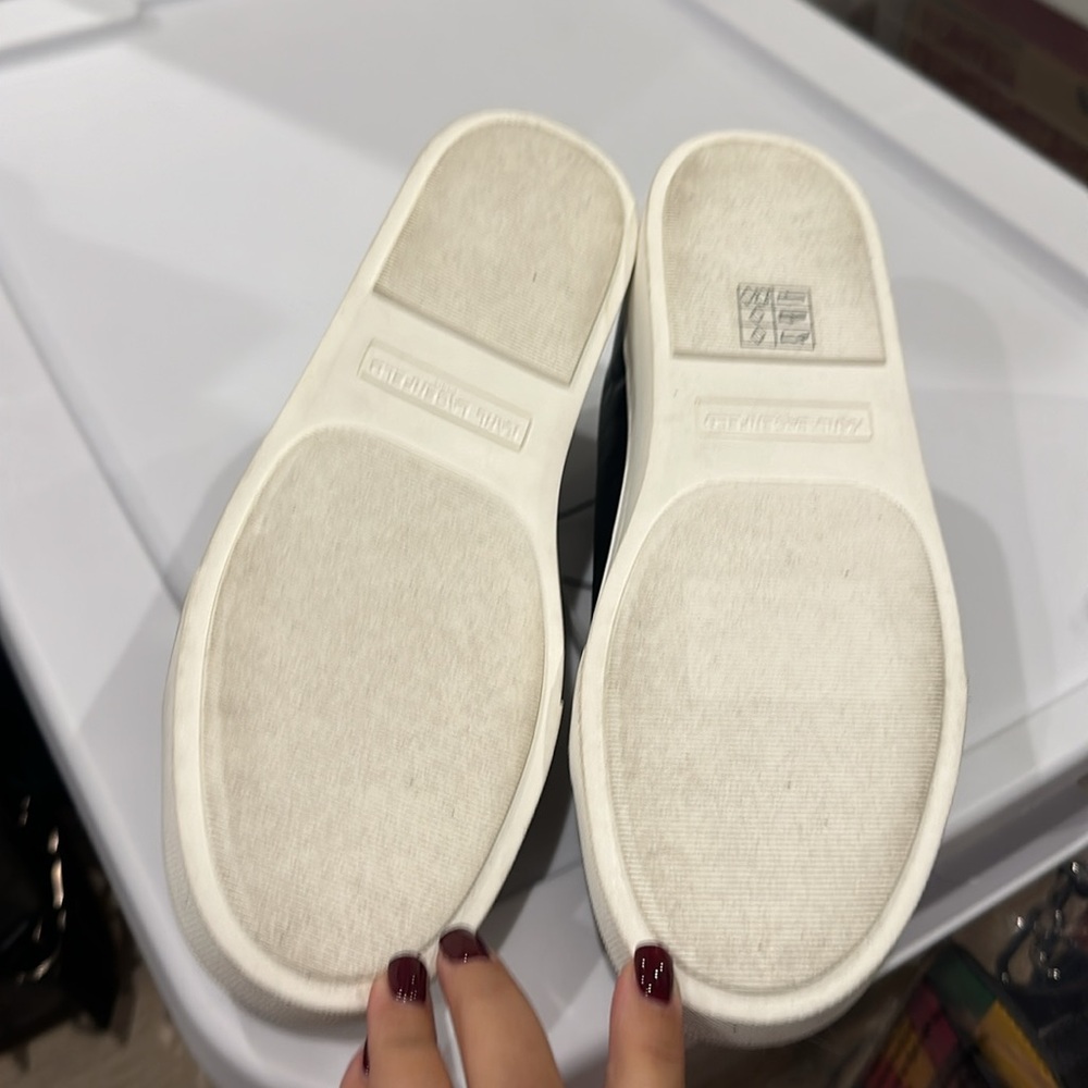 Karl Lagerfeld Black Sneakers - Picture 5 of 6